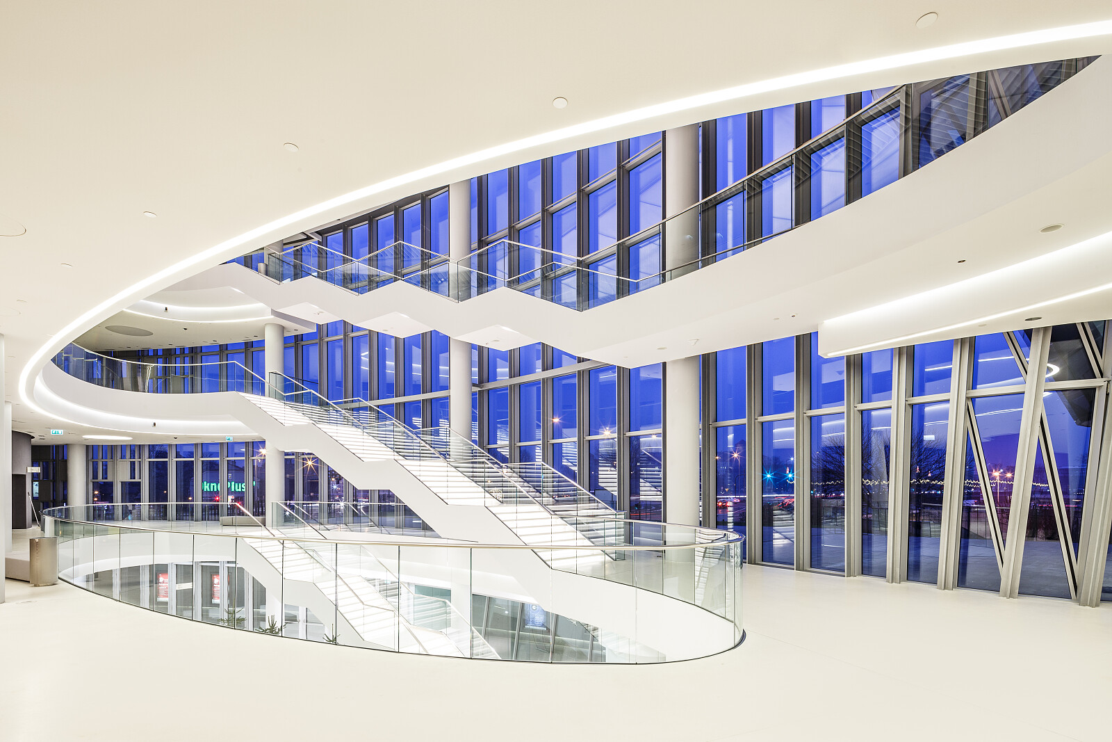 Foyer (7).jpg [8.59 MB]