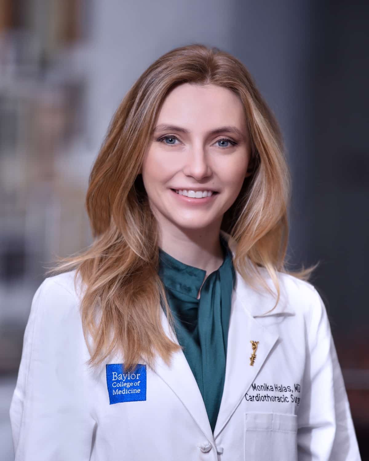 Dr. Monika Halas