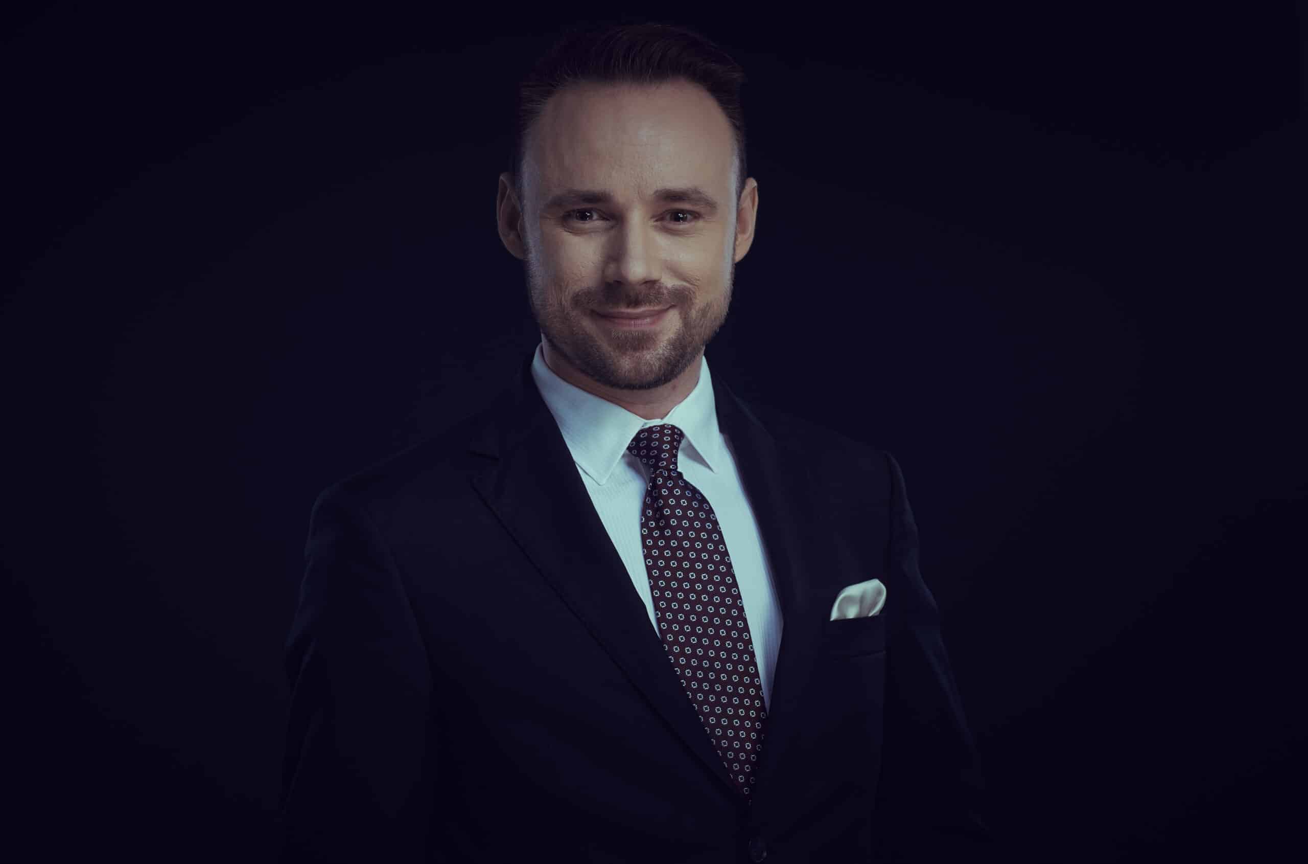 Dr Damian Syjczak