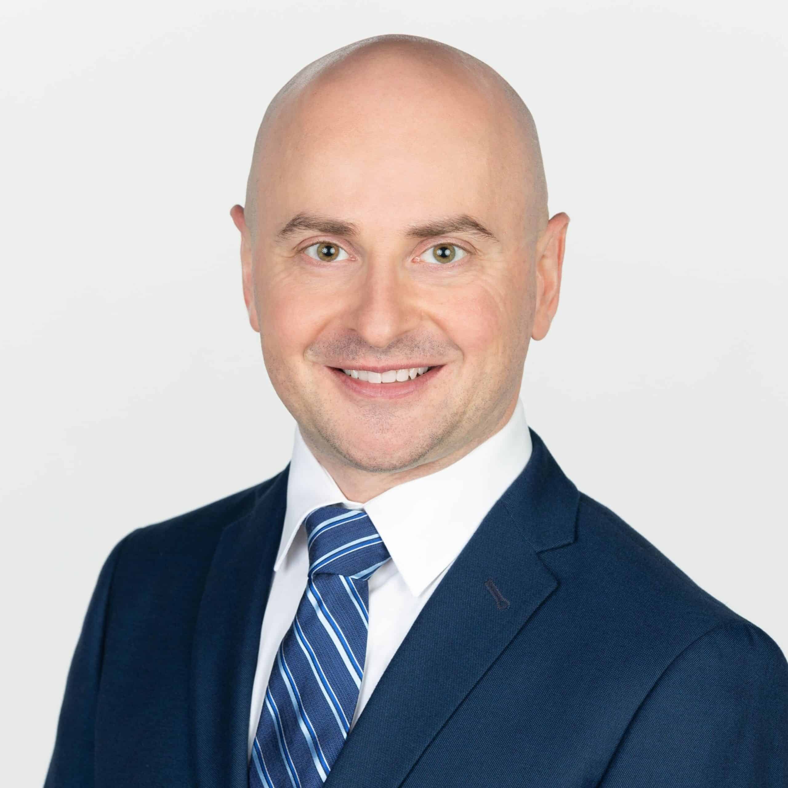 Dr Tomasz Podobinski